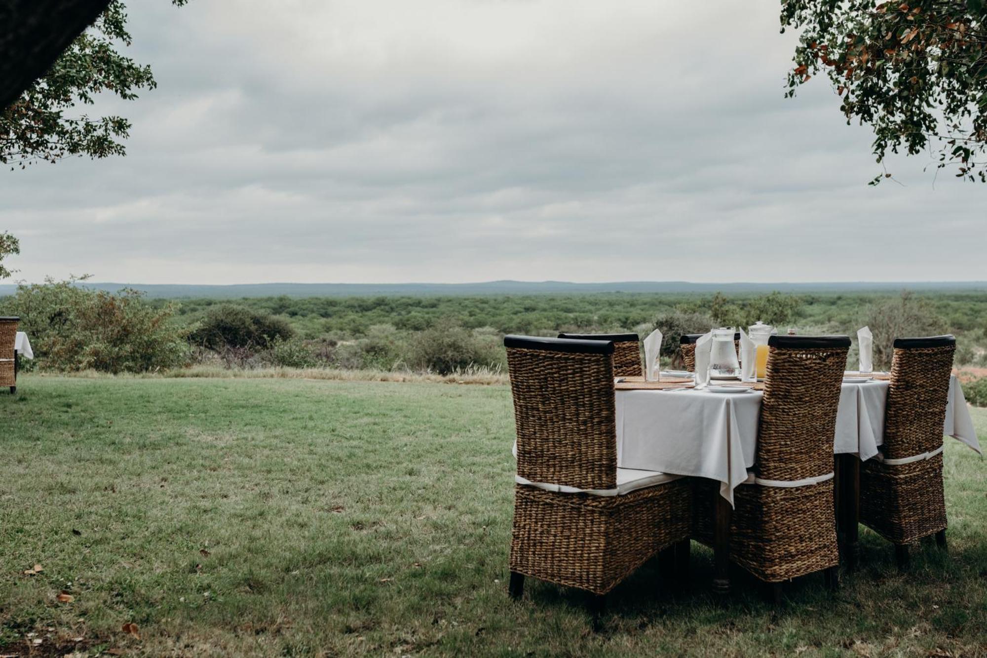 Mopane Bush Lodge Linton Екстериор снимка