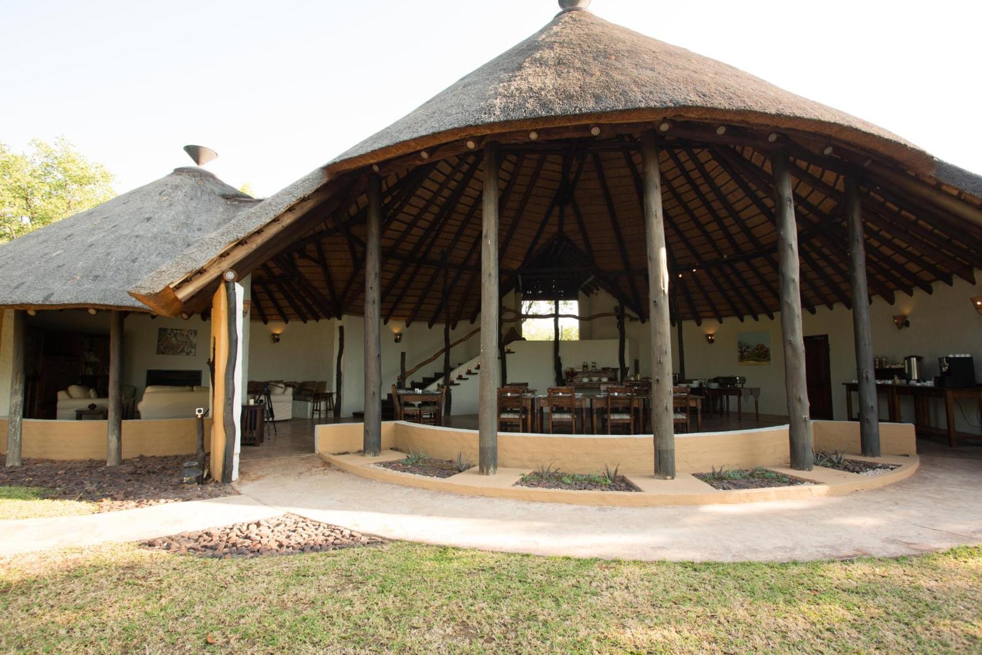 Mopane Bush Lodge Linton Екстериор снимка