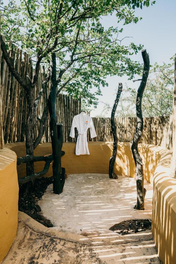 Mopane Bush Lodge Linton Екстериор снимка